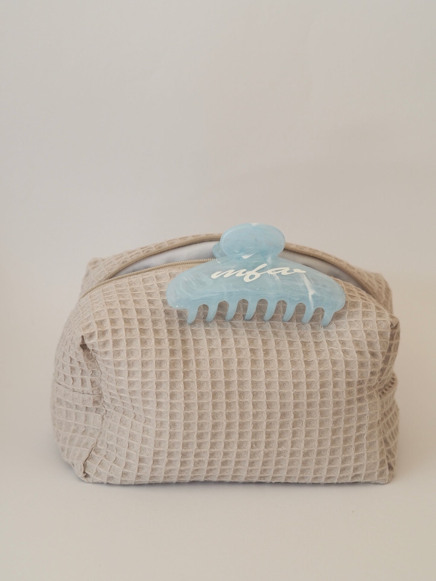 The Essential Medium Bag - Sand